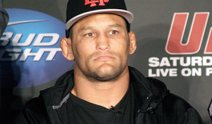 Dan-Henderson-UFC-139-PrePress_3491-460x2701