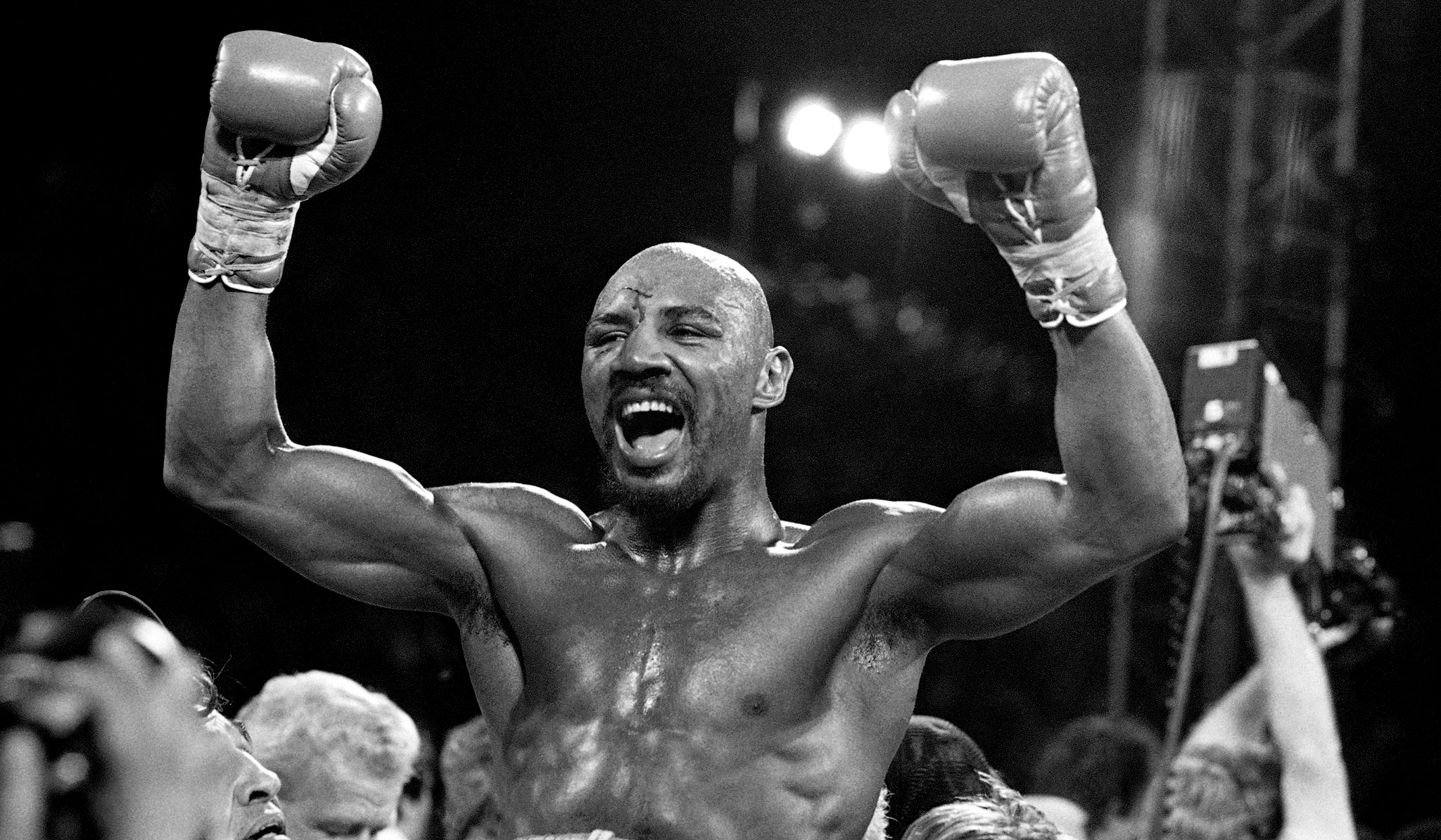 Joe Rogan showed a drawing by Marvin Hagler, which he drew in 1983