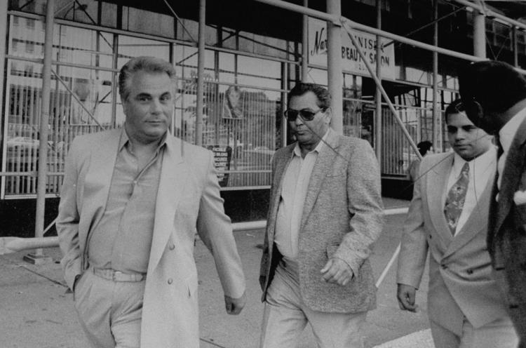 The Mafia Chronicles: From Joe Gallo To John Gotti: A Visit To Mulberry ...