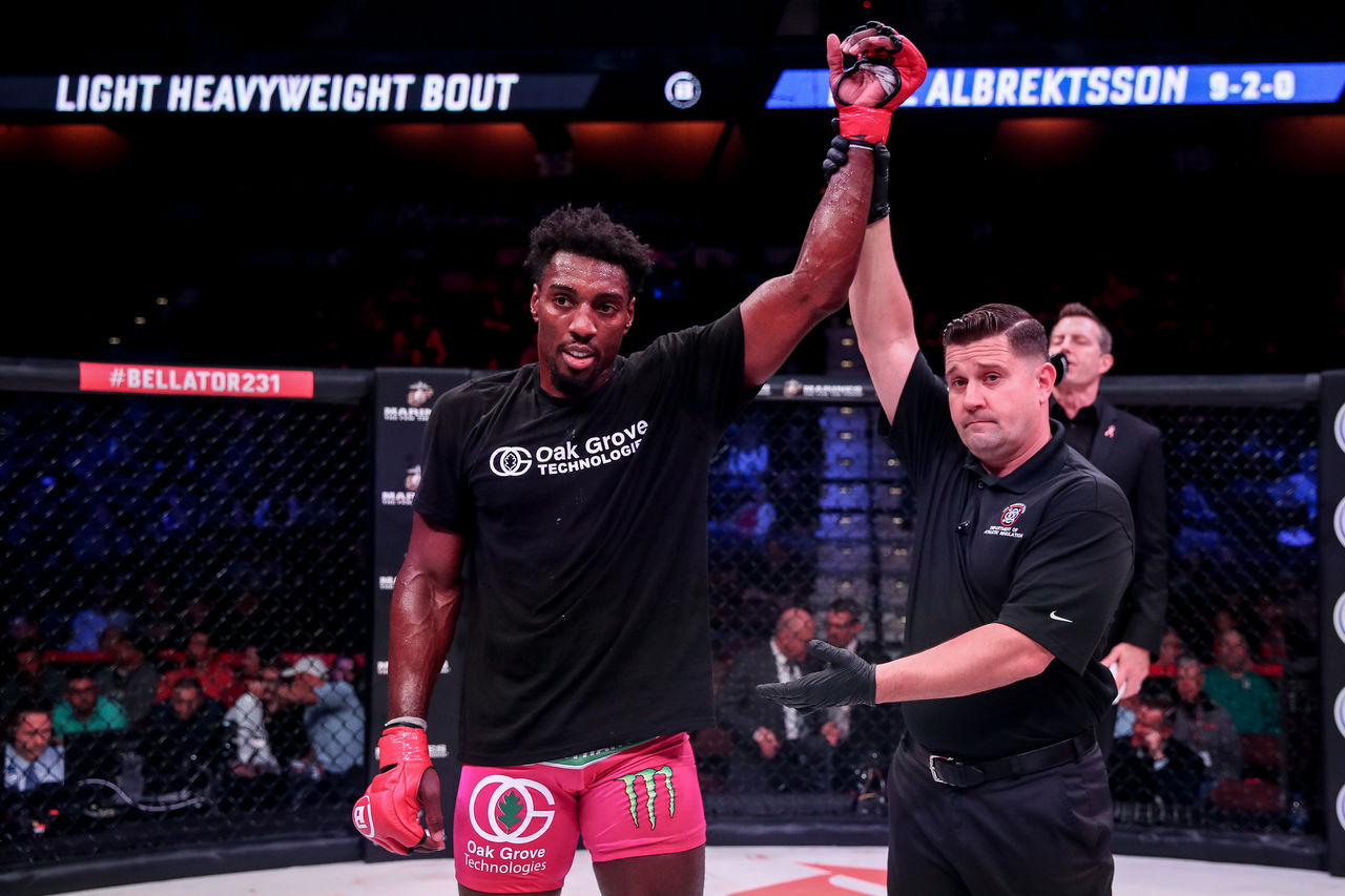 Phil Davis Scores Dominant TKO Victory Against Karl Albrektsson at
