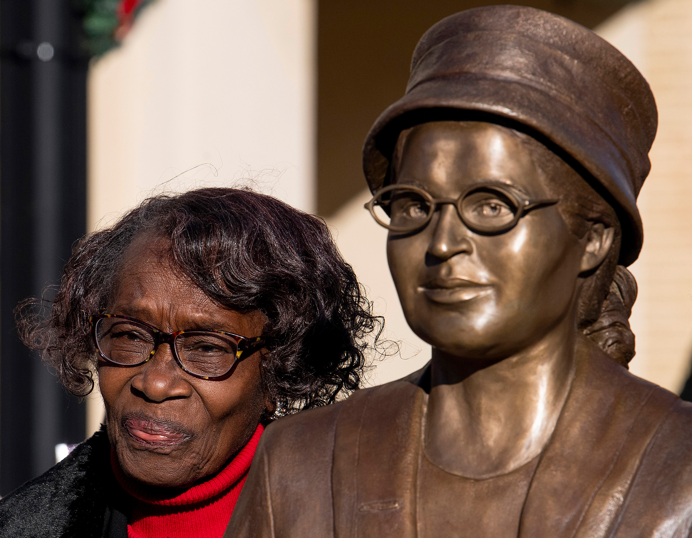 how are rosa parks and claudette colvin different