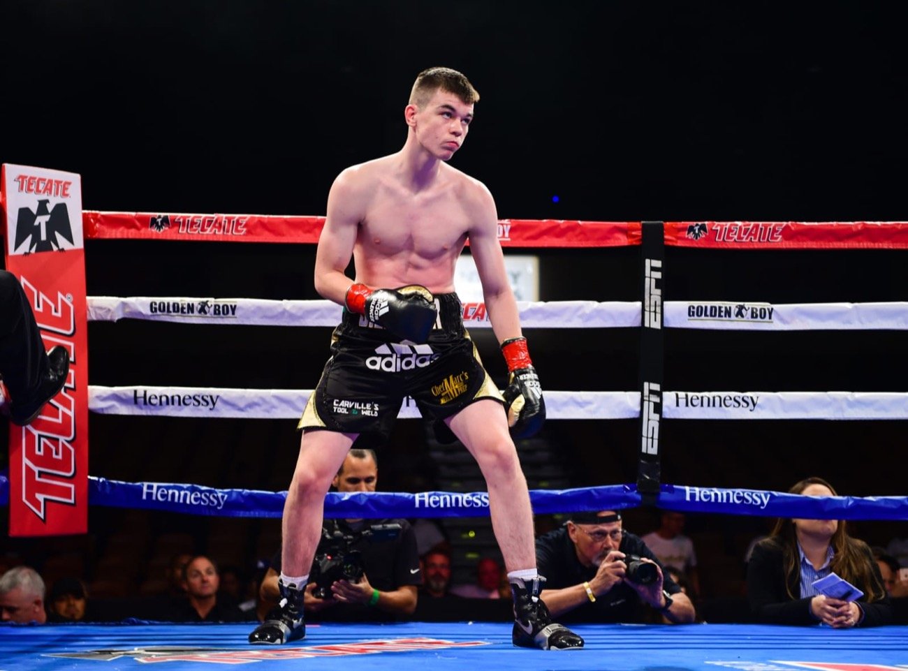 Ringside Report Takes a Closer Look at Undefeated Stephen McKenna – Boxing News - Vimarsana News